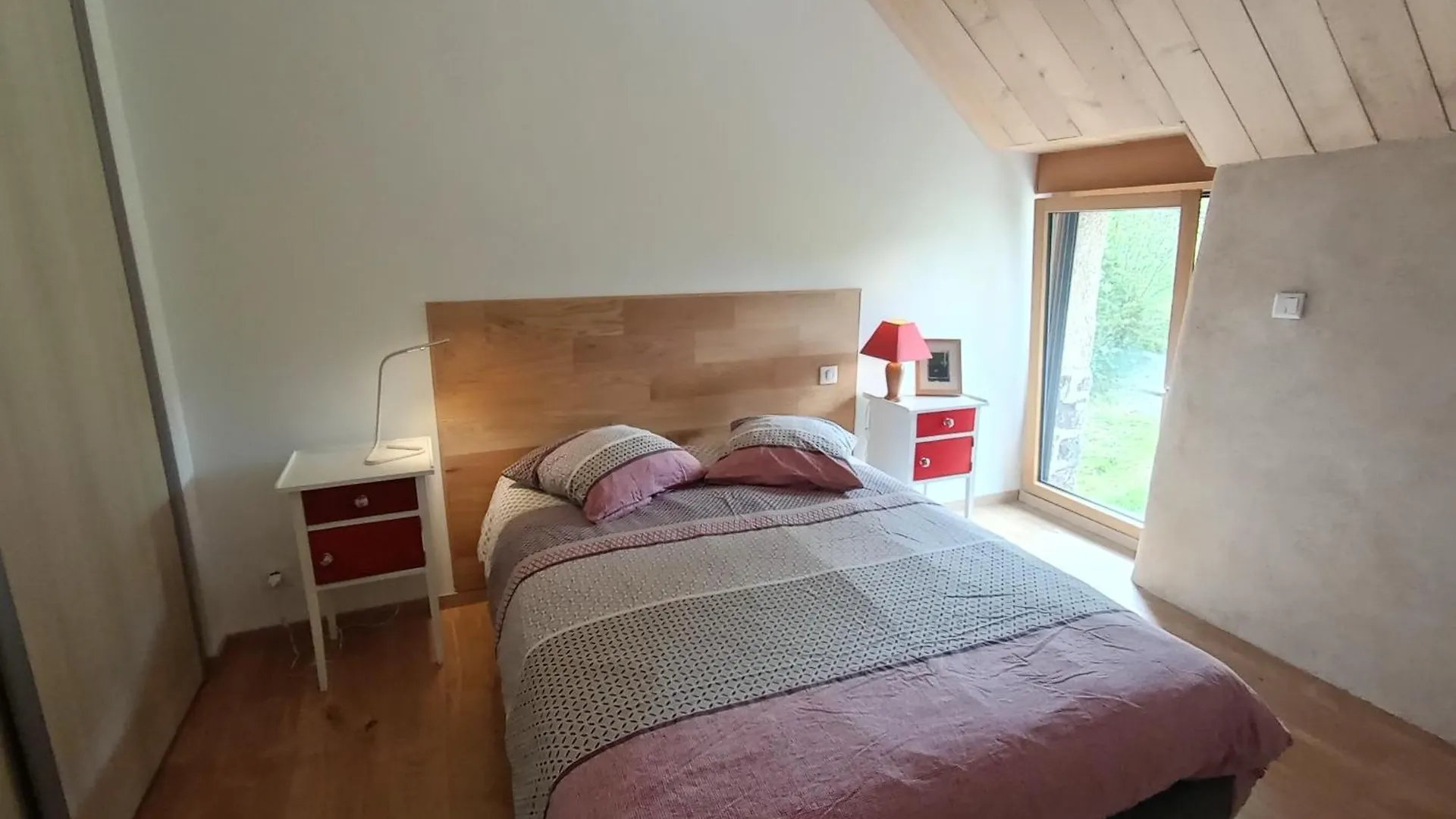 Louzou Les Chambres Aux Loups Iffendic Bed & Breakfast